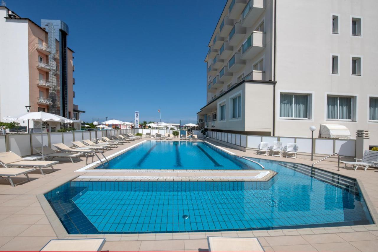 Hotel Sanremo Milano Marittima Extérieur photo