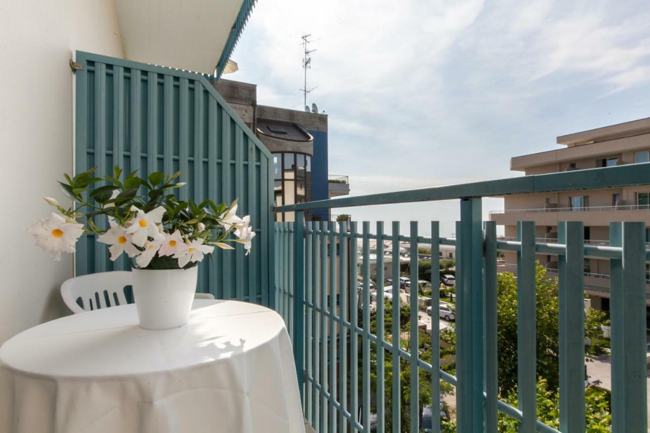 Hotel Sanremo Milano Marittima Extérieur photo
